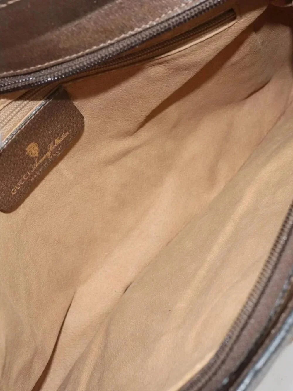 Gucci gg accessory	there